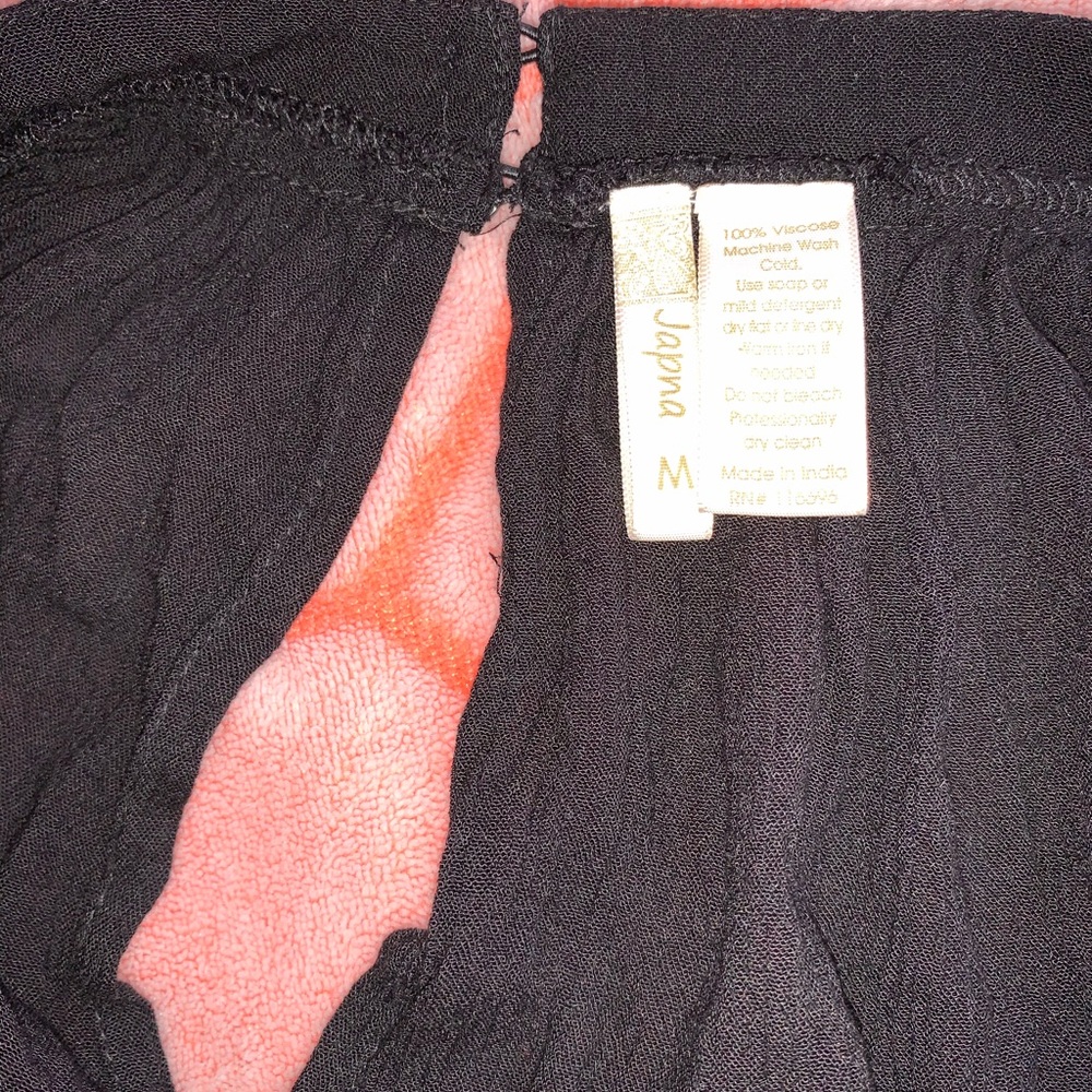 blouse - Picture 2 of 3